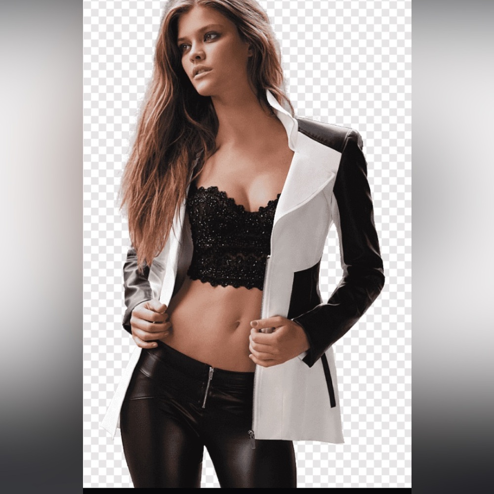bebe sexy black leggings ❤️‍🔥💋🍒🍒jacket not included 😻